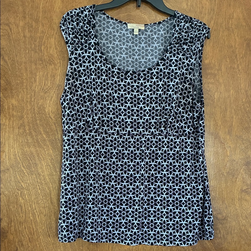 Chaus Black & White Geometric Scoop-Neck Tank Top
